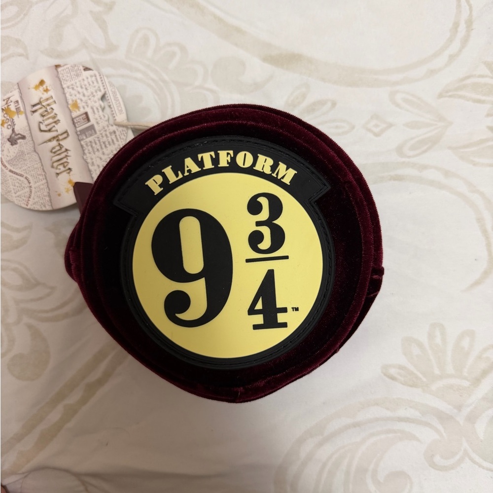 Harry Potter Platform 9¾ Round Wristlet – MINISO